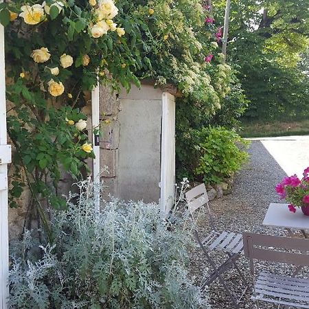 Au Calme Chez L'Habitant Foulayronnes エクステリア 写真